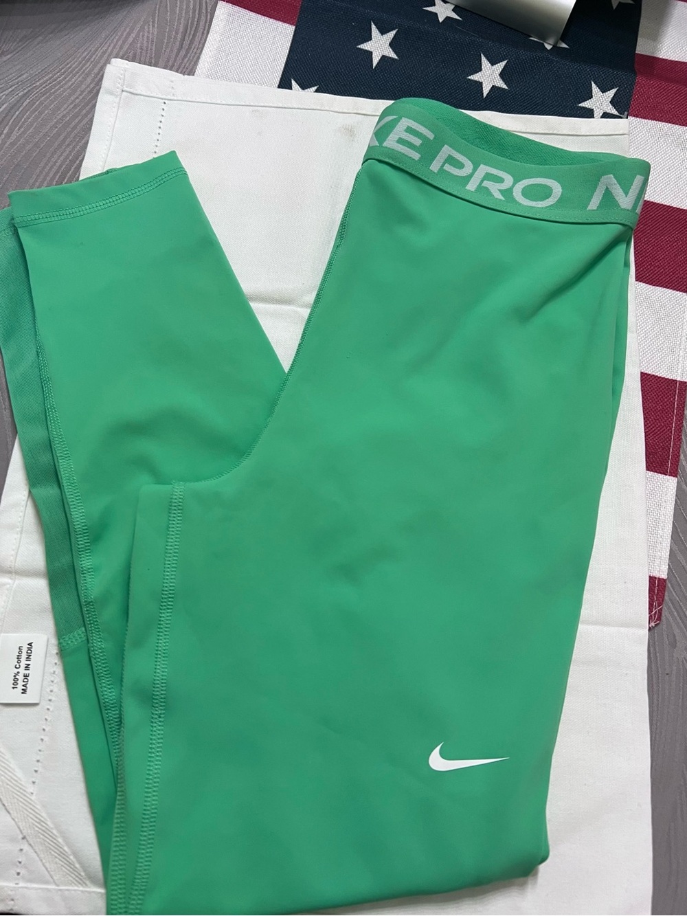 Nike Pro Dri-FIT Green Compression Leggings Women’s Medium Athletic Pants